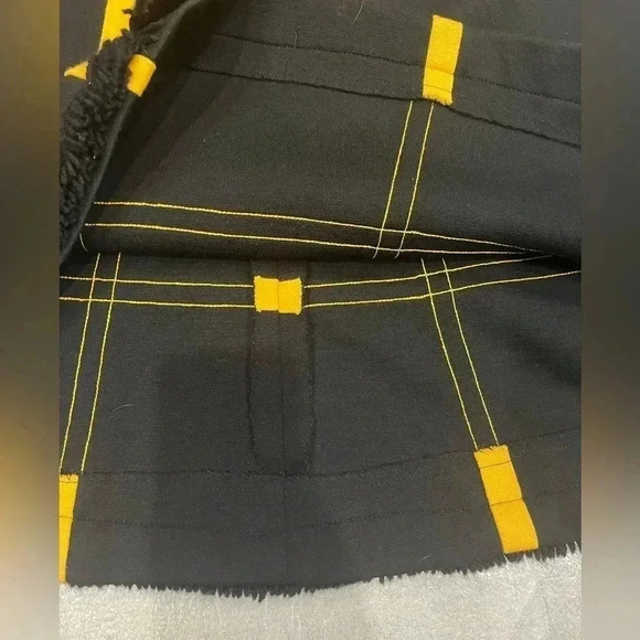 Elegant Black and Yellow Long Sleeve Dress - Picture 6 of 9